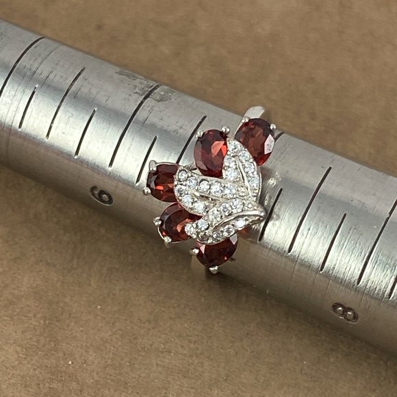 NEW Full of Life Sparkling Mozambique Garnet Size 7 Ring - Picture 1 of 5